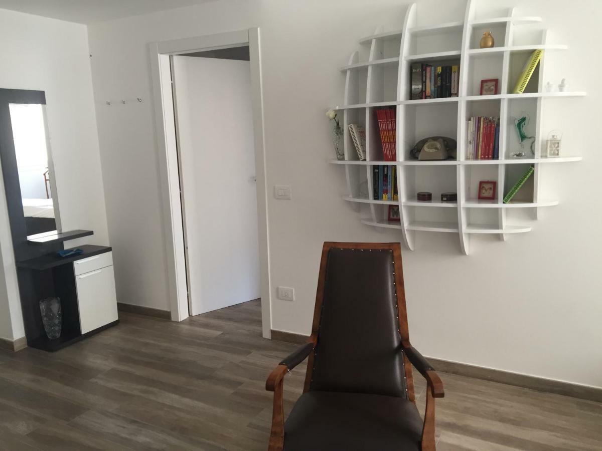 Modern Flat ++ *